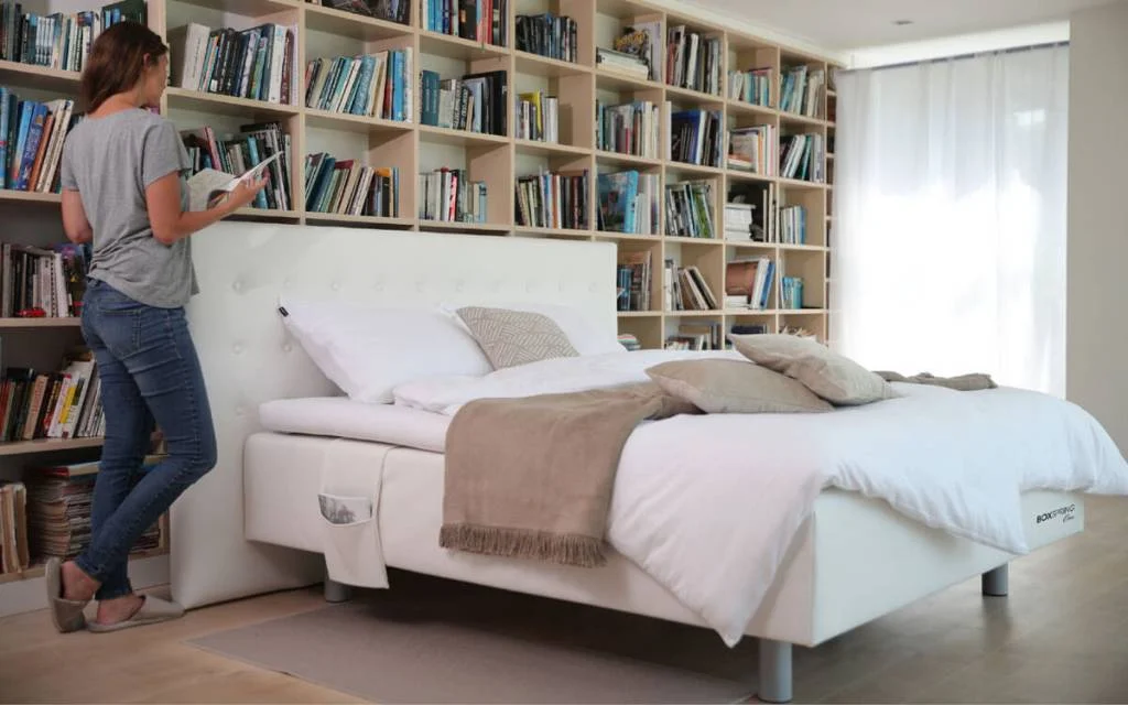 Postelja Boxspring One model - exclusive top postiljanje. Kaj je boxspring postelja? Maremico postelje po meri za spanje v oblakih.