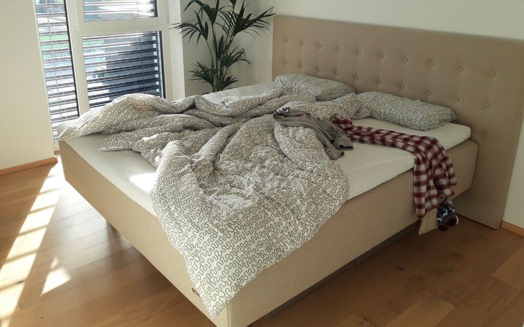 postelja boxspring one