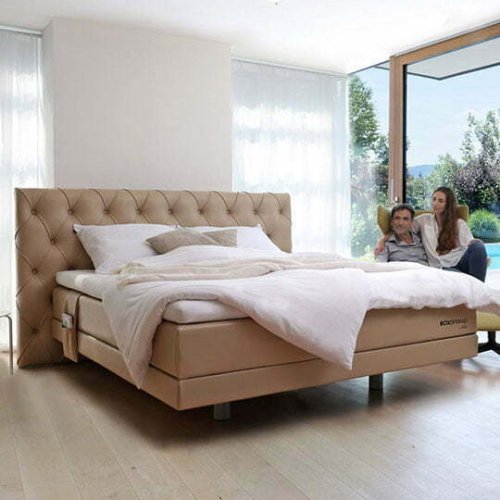 Boxspring postelje – Air model. Brezplačna montaža v Maremico spalni center.