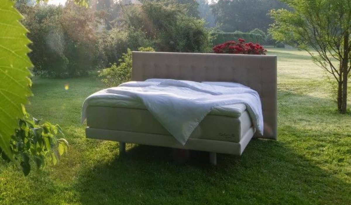 Boxspring postelje – bogata izbira modelov. Postelje po meri. Ročno izdelane postelje boxspring. Brezplačna montaža v Maremico spalnem centru.